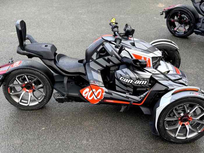 CAN-AM RYKER 900 DUO 1
