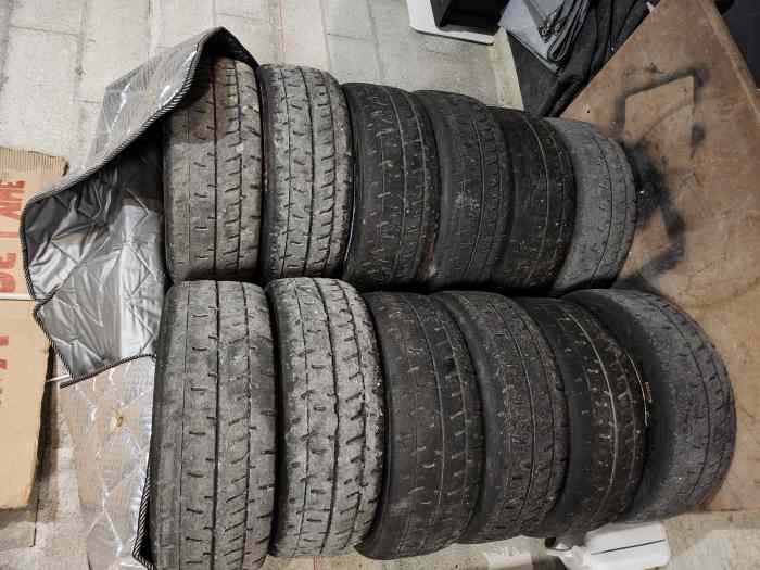 Lot de pneus mrf 15 pouces