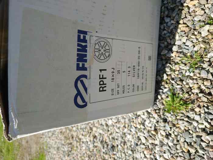 4 jantes Enkei RPF1 18x9 5x114.3 neuves 4