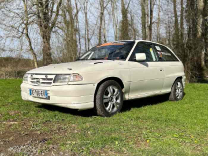 Opel Astra F 2L 16v 150cv (1992)