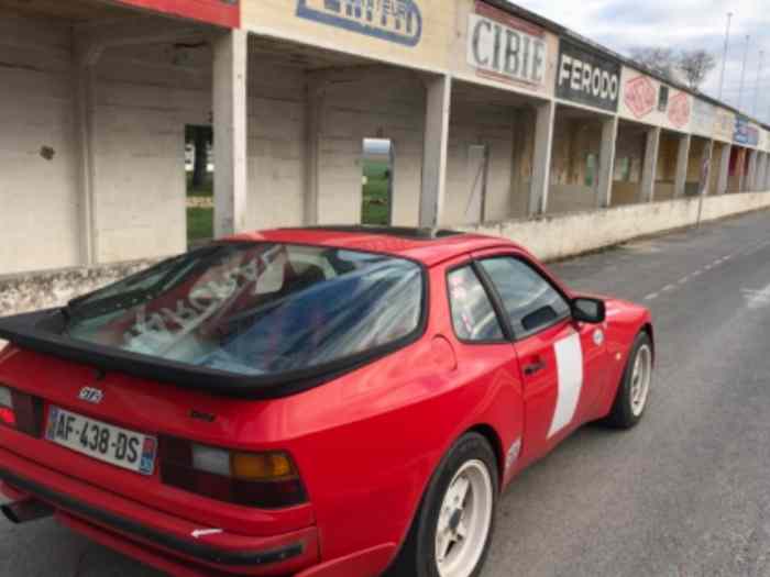 Porsche 944 VHRS 1