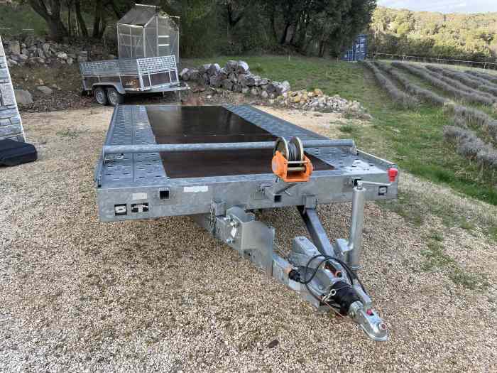 Vends reporque porte voiture TRIGANO PV PRO 200 DE 2000 KGS 0