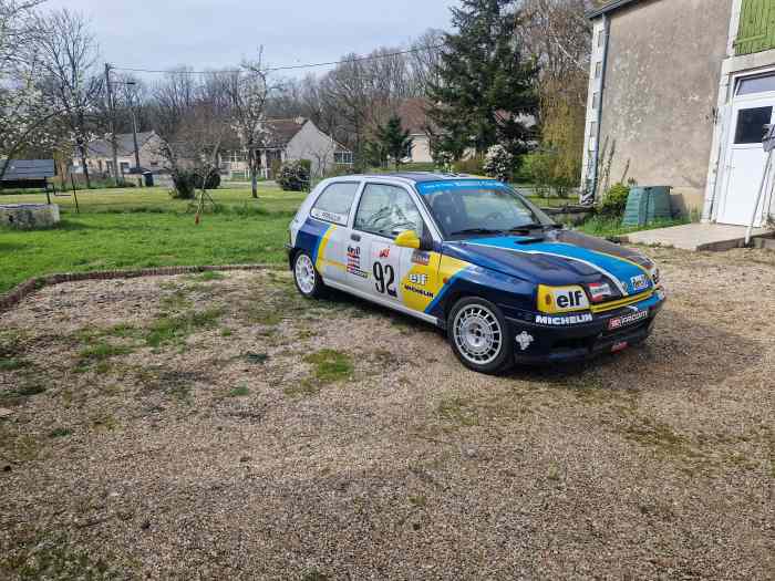 Clio 16s ex coupe – photo 1 sur 5