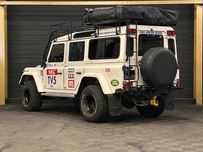 LAND ROVER DEFENDER 110 200 TDI préparé RAID / RALLYE 2