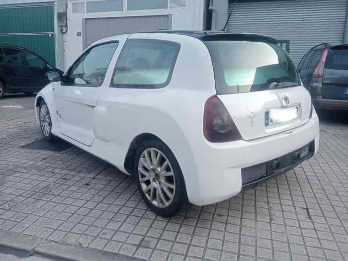 Réplique Clio v6 2