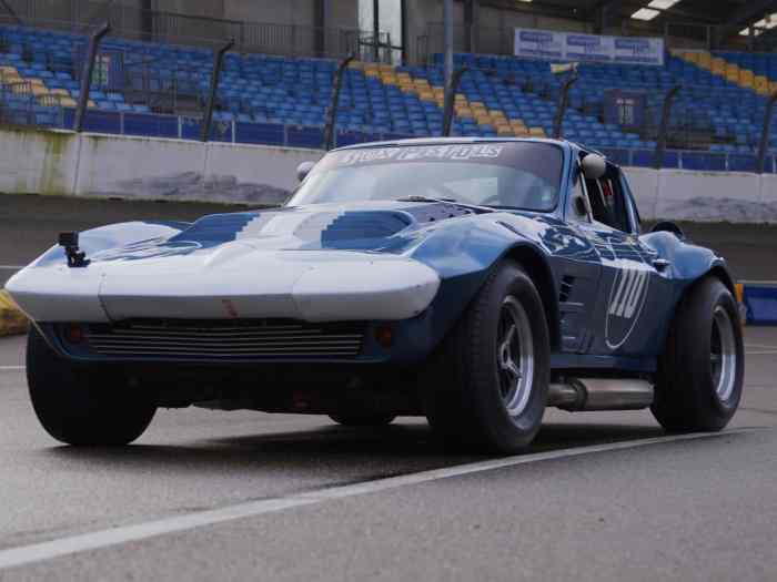 1965 Chevrolet Corvette Grand Sport 2