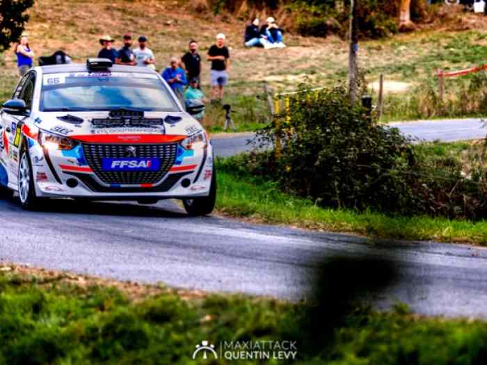 Location PEUGEOT 208 RALLY4 3