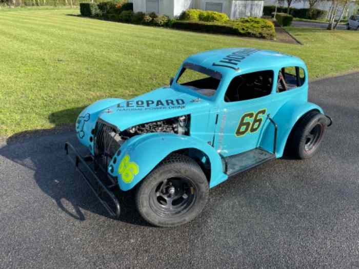 Legend car