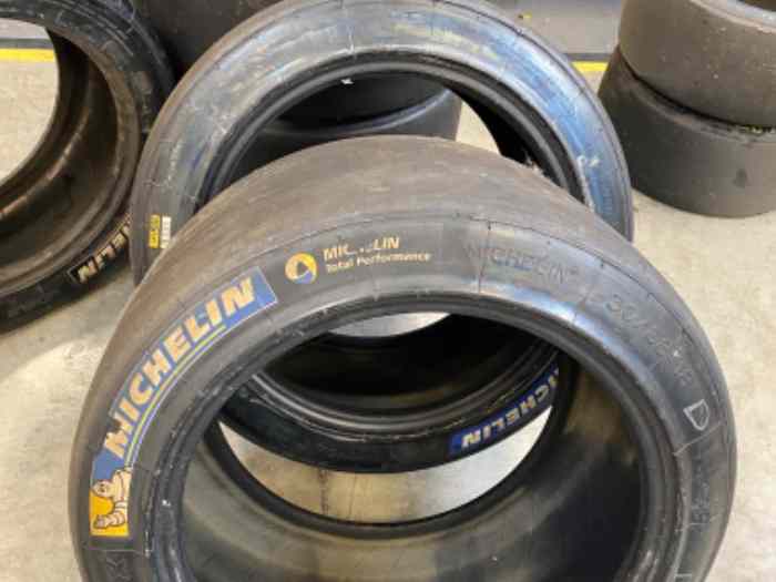 Pneus Michelin 30/68r18 0