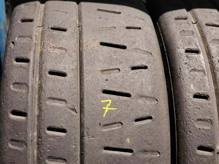 Pneumatiques PIRELLI Asphalte RA7B 235/40 R18 OCCASION 5