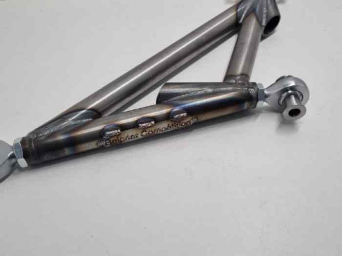 triangles 106 / SAXO F2000 1