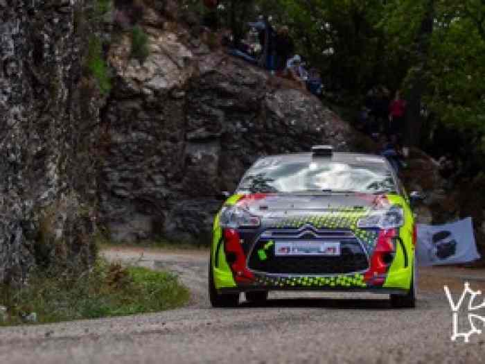 A Louer DS3 R3T ASPHALT / TERRE