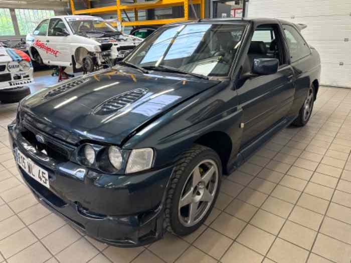 Escort cosworth a finir de 1993 avec 76 391 kms 1