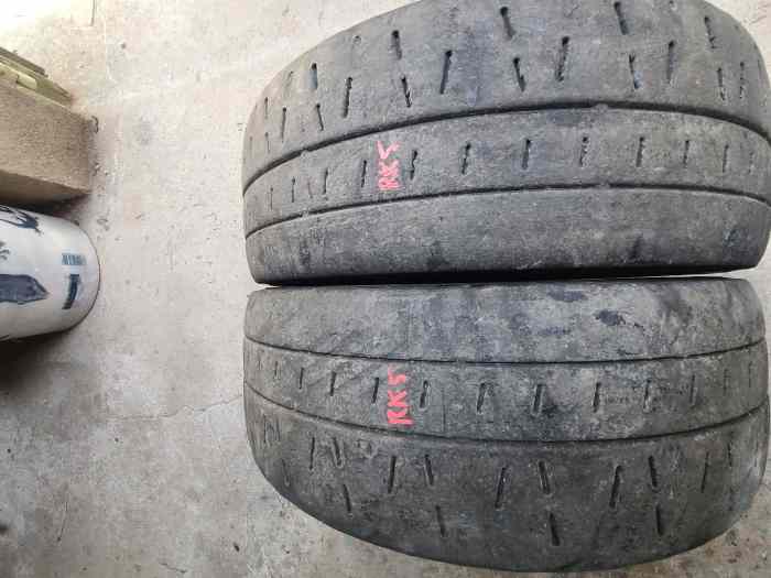 Lot pneu pirelli 15 pouce 2