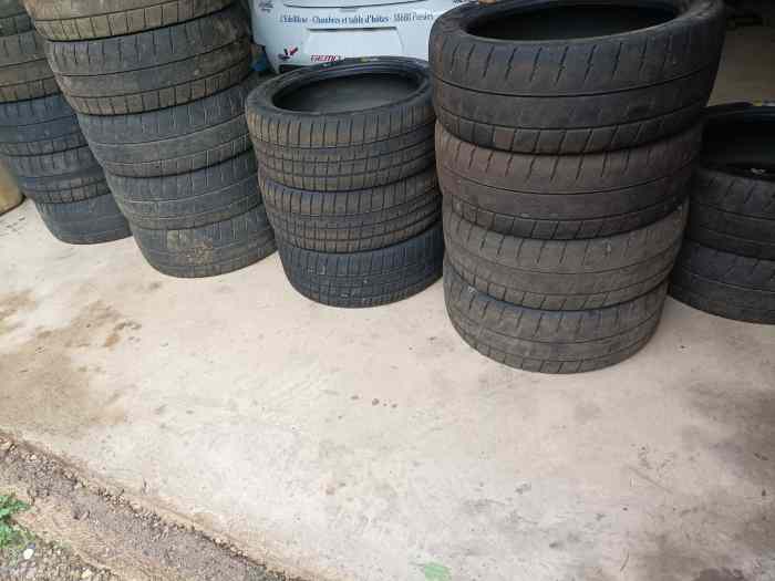 Pneus Michelin m20./H30/ 1