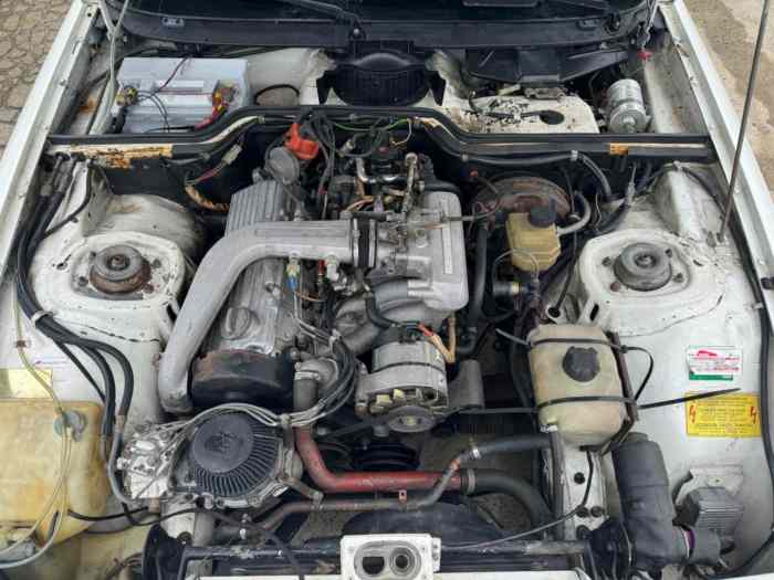 Porsche 924 Turbo 2