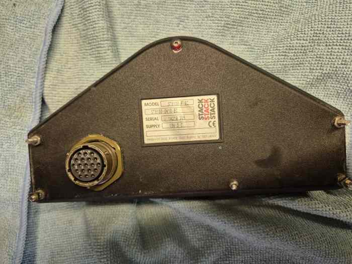 Dash board stack st8100 1