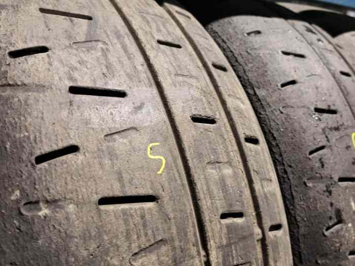 Pneumatiques PIRELLI Asphalte RA7+B 235/40 R18 Occasion 3