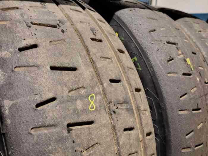 Pneumatiques PIRELLI Asphalte RA7+B 235/40 R18 Occasion 5