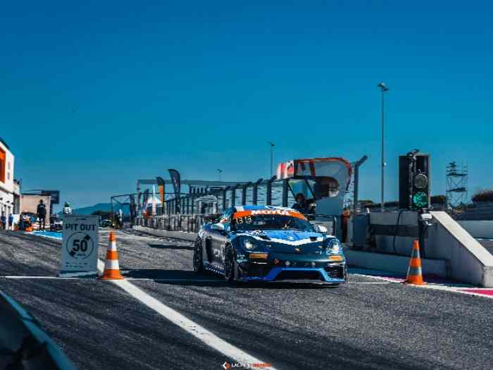 Porsche 718 Cayman GT4 RS Clubsport 0