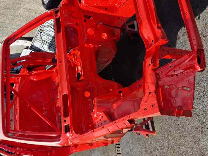 E 30 f2000