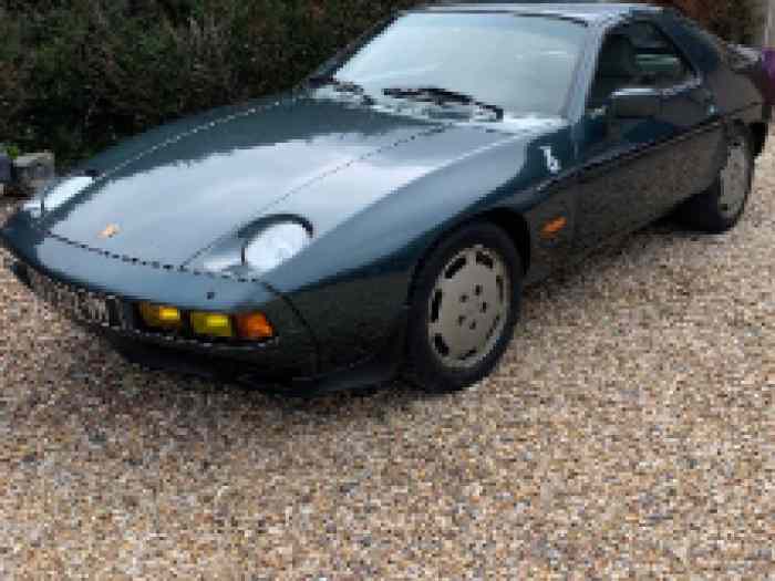 PORSCHE 928 S