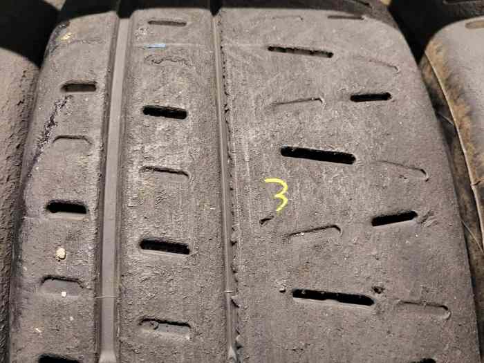 Pneumatiques PIRELLI Asphalte RA7B 235/40 R18 OCCASION 3