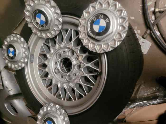 Jantes BMW + pneus montés