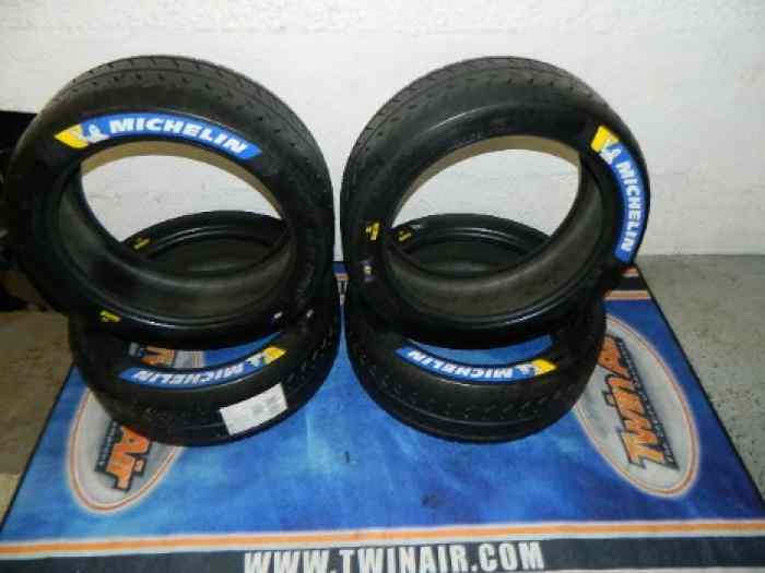 PNEUX MICHELIN 18 R33 NEUF CEERTA FRAN...