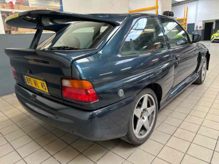 Escort cosworth a finir de 1993 avec 76 391 kms 2