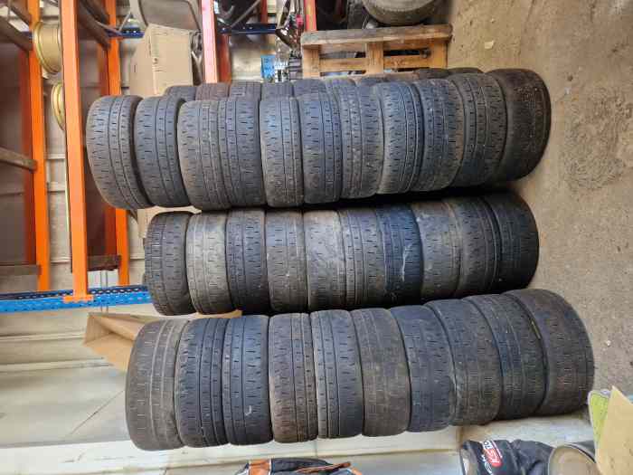 Vends pneus pirelli en 18