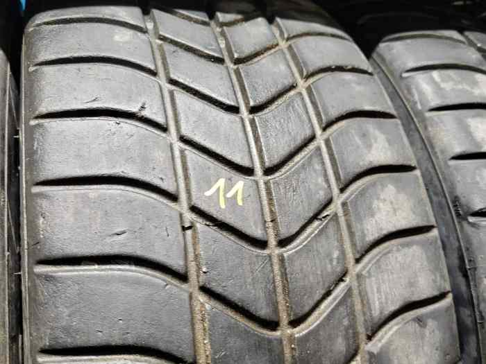 Pneumatiques PIRELLI Asphalte Pluie RWB 235/40 R18 4