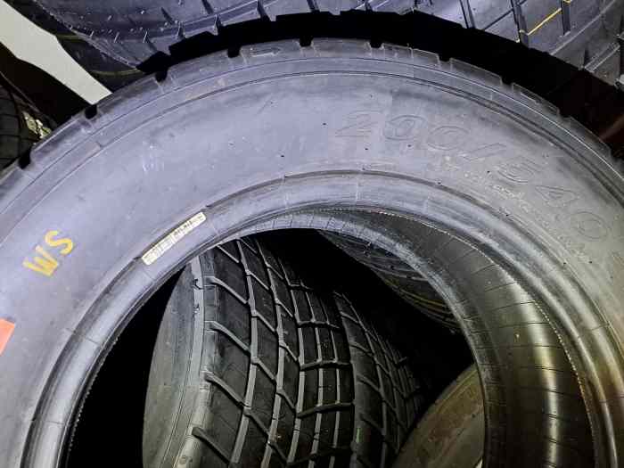 Pirelli WS 200/540R13 + 250/575R13 3