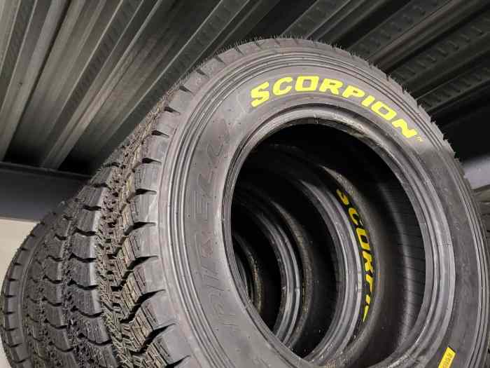 Pneumatiques TERRE PIRELLI K4 205/65R15 NEUFS