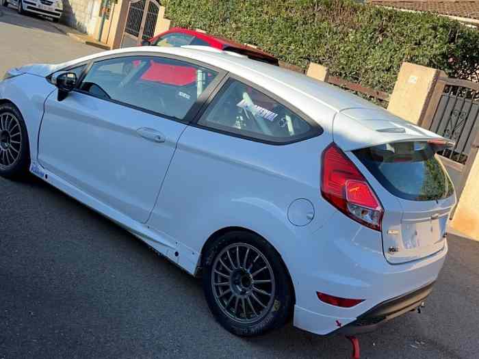 Ford Fiesta r2t NEUVE 0