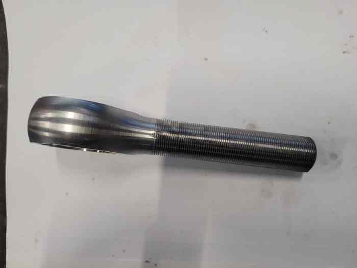 Embout rotule tirant chasse 207 s2000. 1