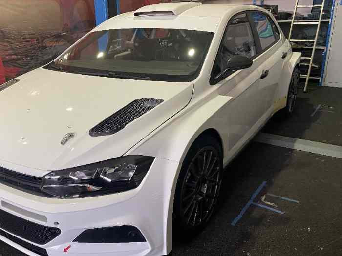 VW POLO GTI R5 WRC2 (#22 full evo) – 1 OWNER 3