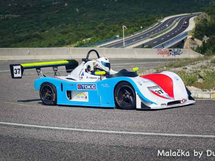 Global GT light