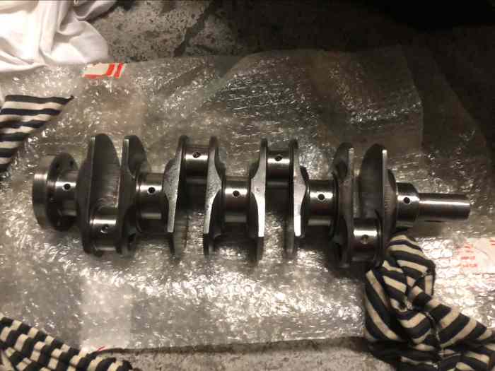 Vilebrequin forgé 73.2 205 Rallye 0