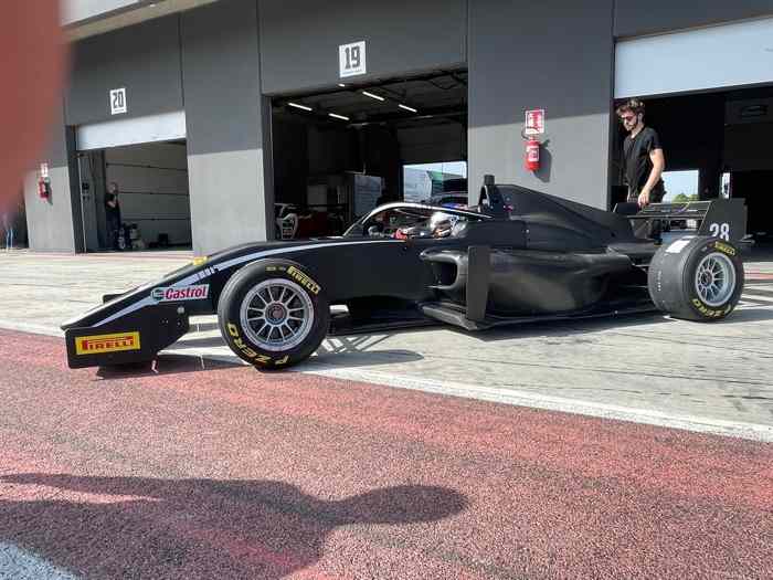 FORMULA REGIONAL RENAULT 1