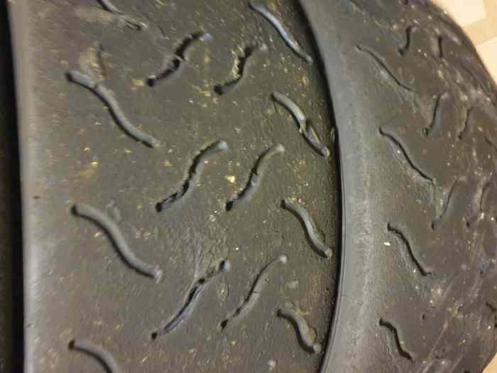 9 Pneus Hankook Ventus Z 209 T32 2