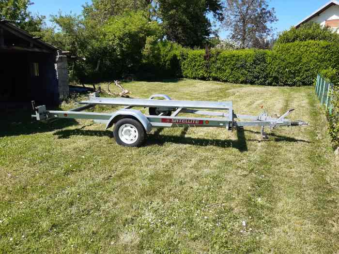Remorque porte voiture satellite 1300kg 0