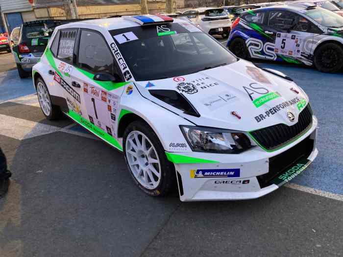 SKODA FABIA R5 EVO2018 AVEC LOT DE PIE...