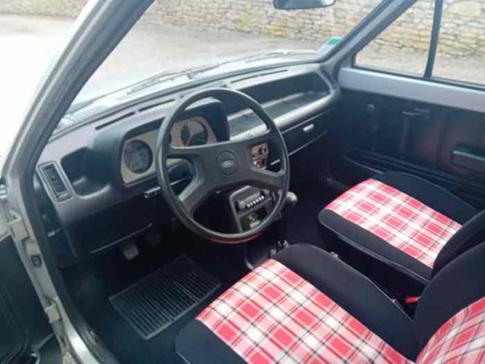 VENDS RARE FORD FIESTA 1300 SUOER SPORT 3