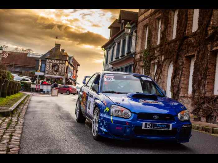 Vend Subaru top a8 a voir 0