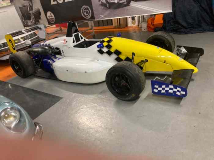 Dallara F3 394 – photo 1 sur 5