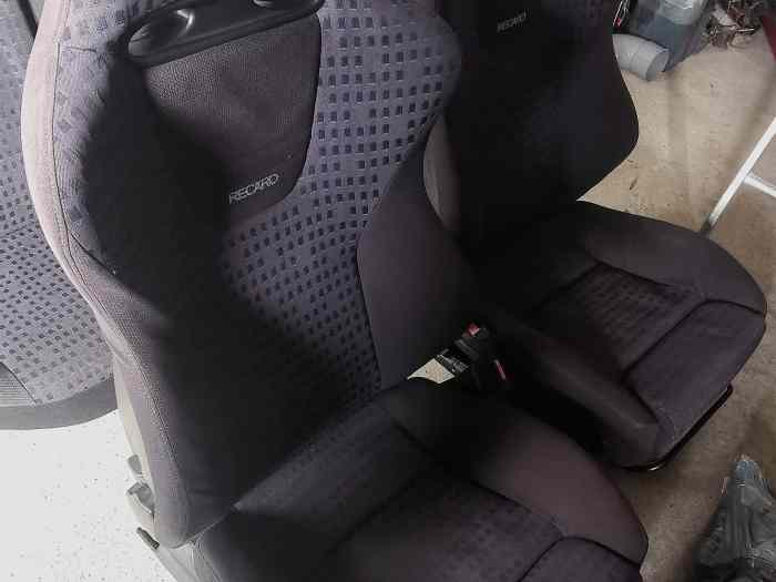 Sieges recaro trendline