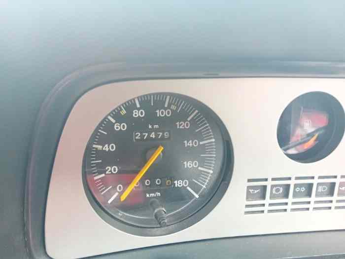 VENDS RARE FORD FIESTA 1300 SUOER SPORT 4