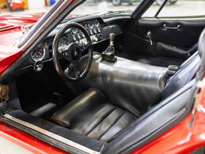 Circa 1970 - Marcos GT 3000 3