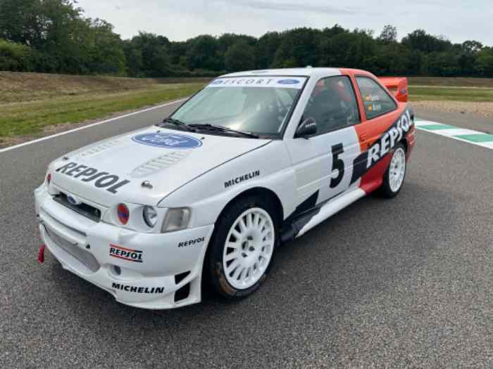 Ford Escort GrA réplique SAINZ WRC